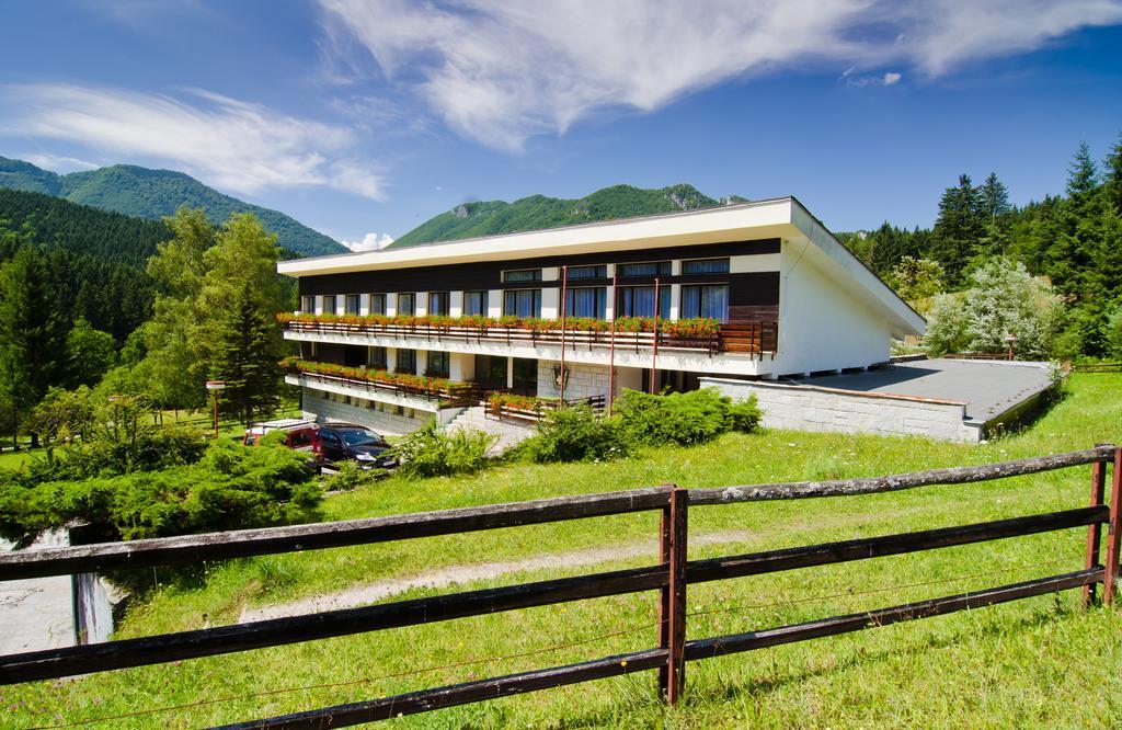 A Pousada Dom Horskej Sluzby Terchová Exterior foto